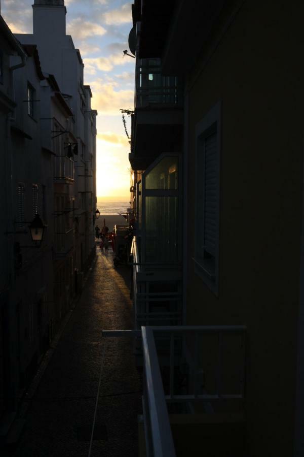 Ferhouse Dreams * Nazare